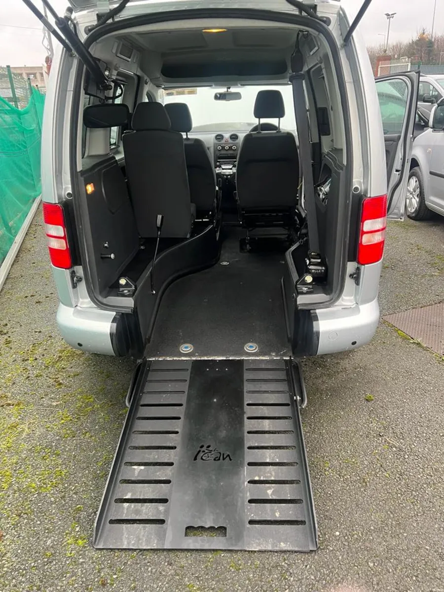 2013 Volkswagen Caddy Drive from wheelchair - Image 3