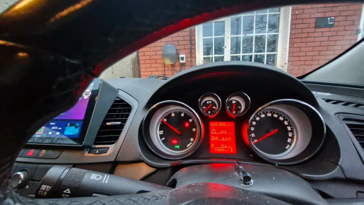 Opel insignia 2.0 NCT 08/2026 - Image 3