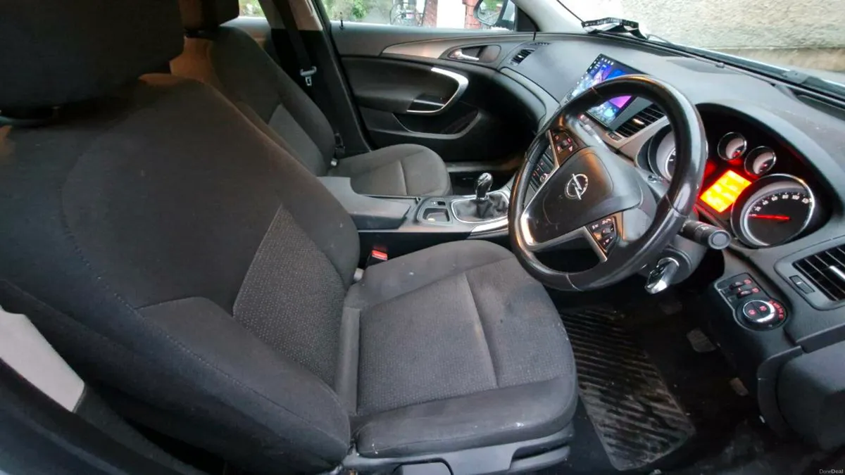 Opel insignia 2.0 NCT 08/2026 - Image 4