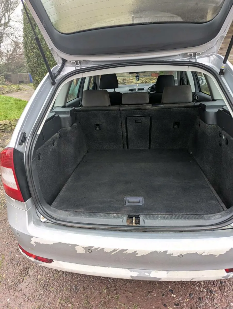 Skoda Octavia estate - Image 2