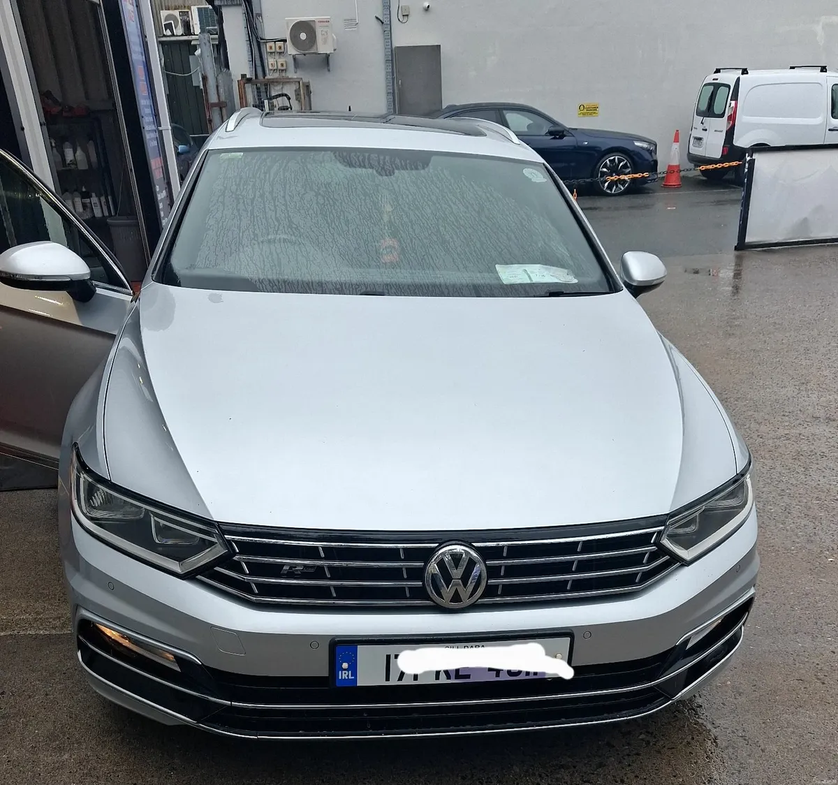 Volkswagen Passat 2017 - Image 1