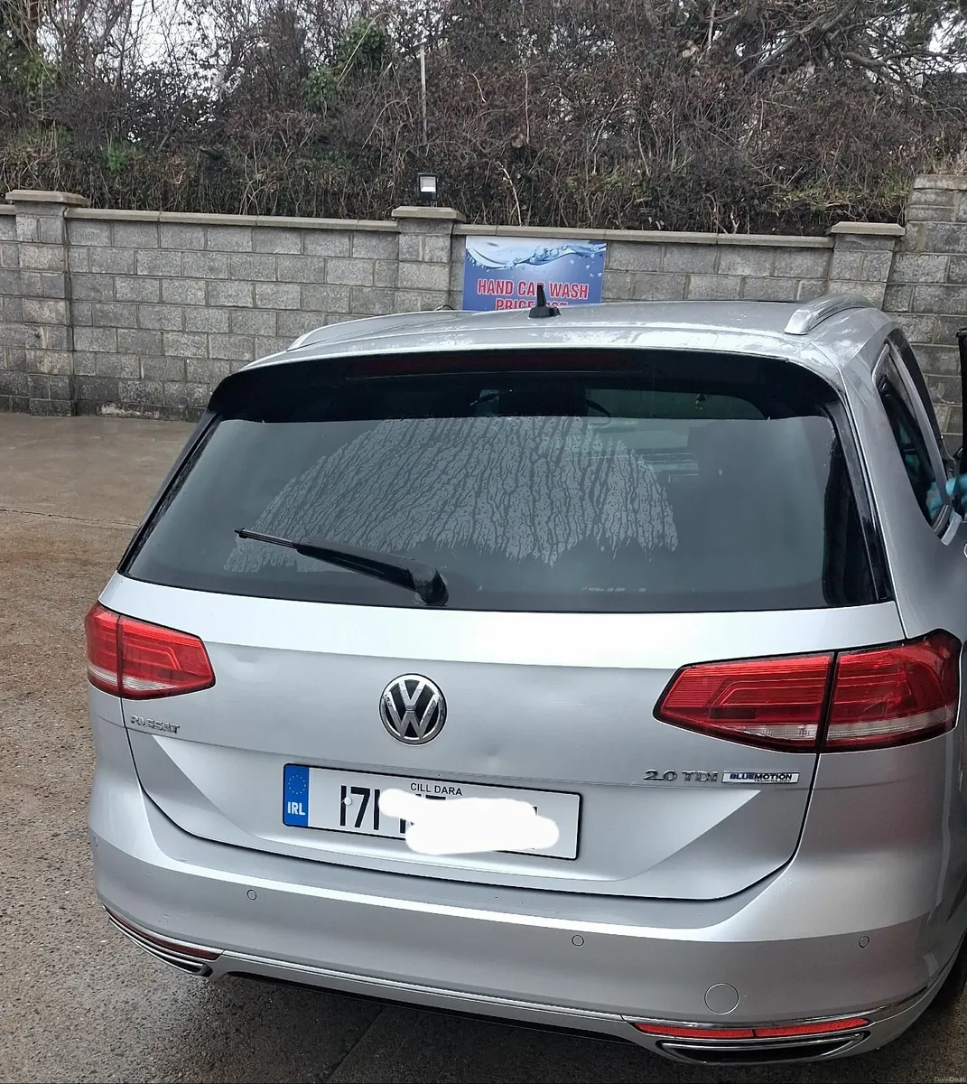Volkswagen Passat 2017 - Image 2