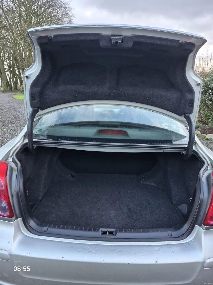 Toyota Avensis 2004 €1450 Ono - Image 3