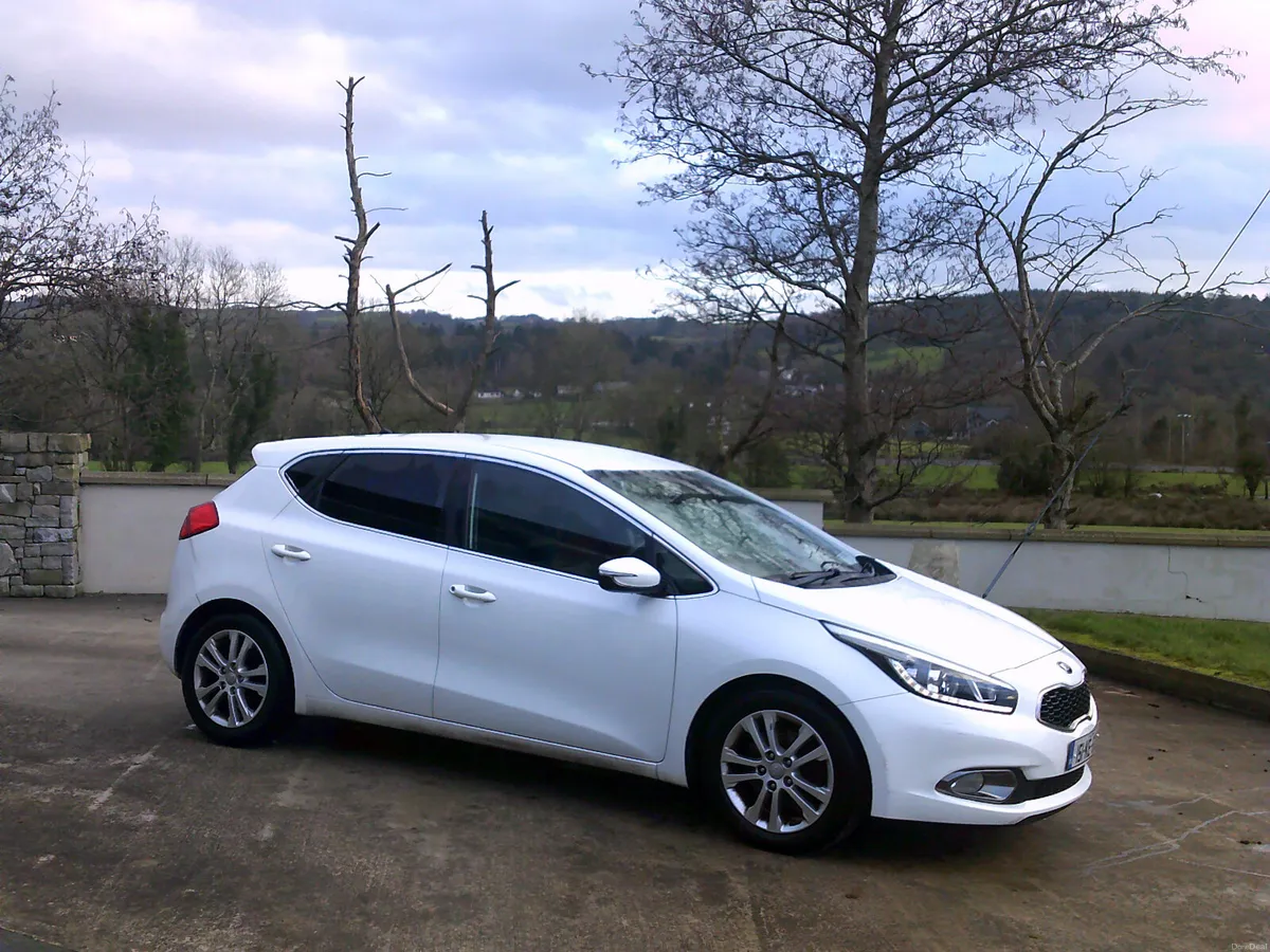 Kia Ceed 2015 - Image 1