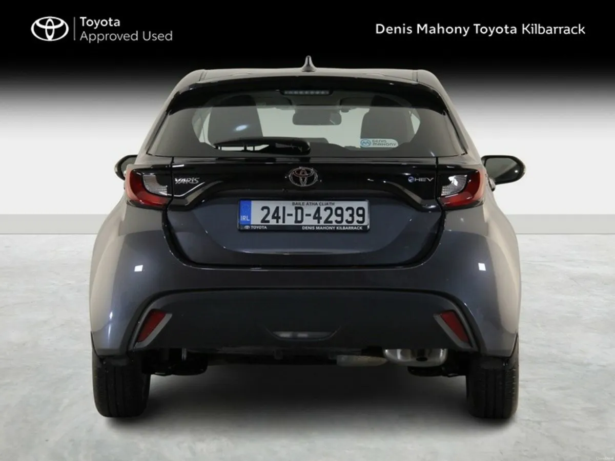Toyota Yaris HYBRID 115 LUNA - Image 4