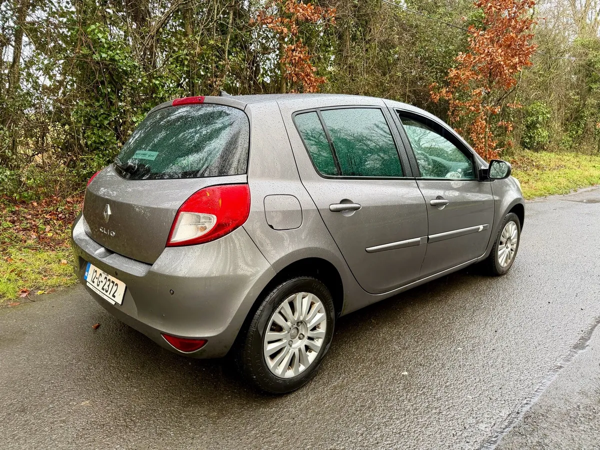 Renault Clio NCT & TAX - High Spec - - Image 4