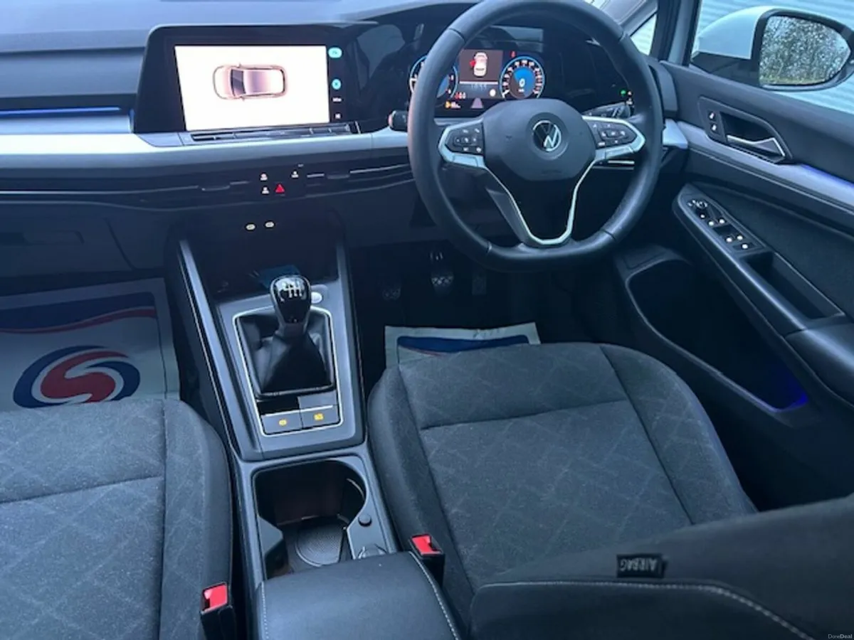Volkswagen Golf MK8 2.0 TDI 115HP Life Mint - Image 4