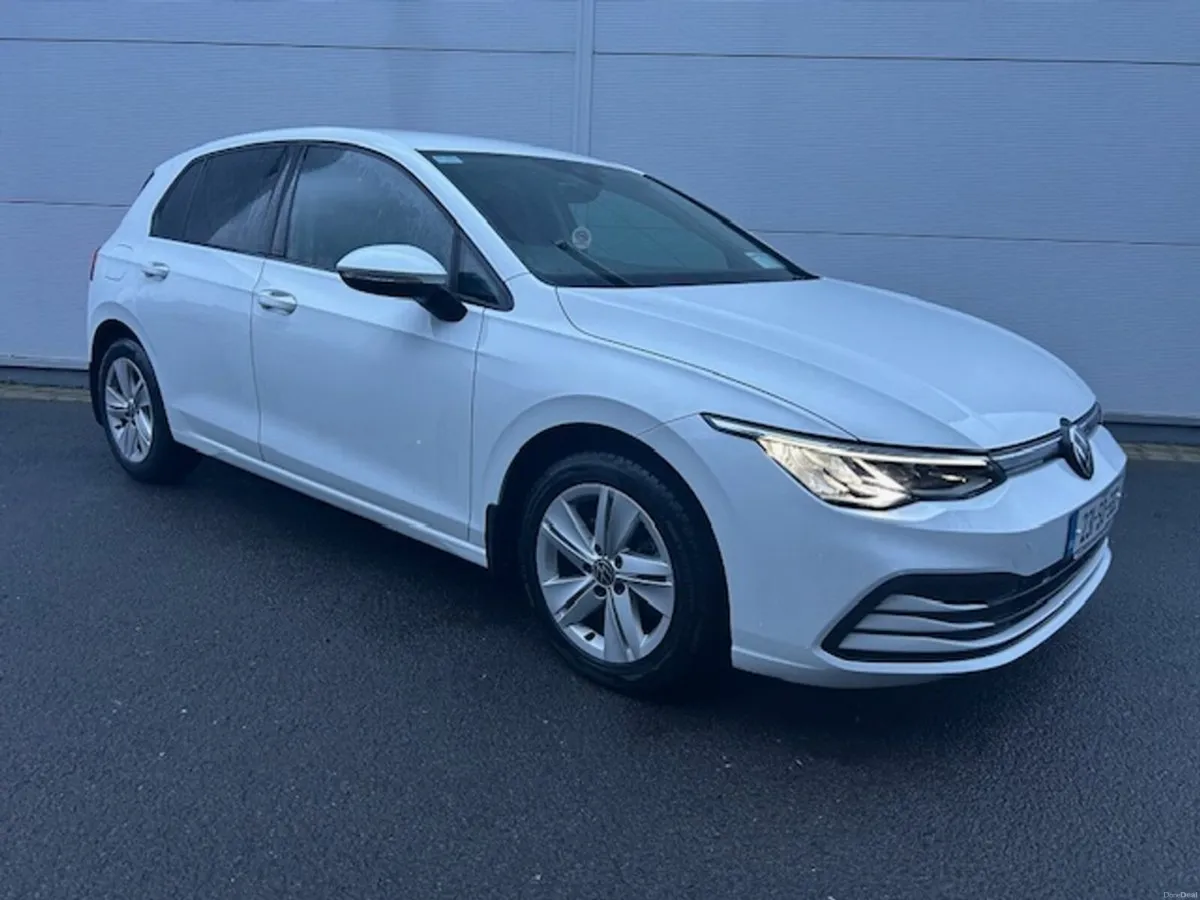 Volkswagen Golf MK8 2.0 TDI 115HP Life Mint - Image 1