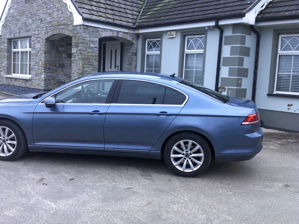 Volkswagen Passat 2015 - Image 4
