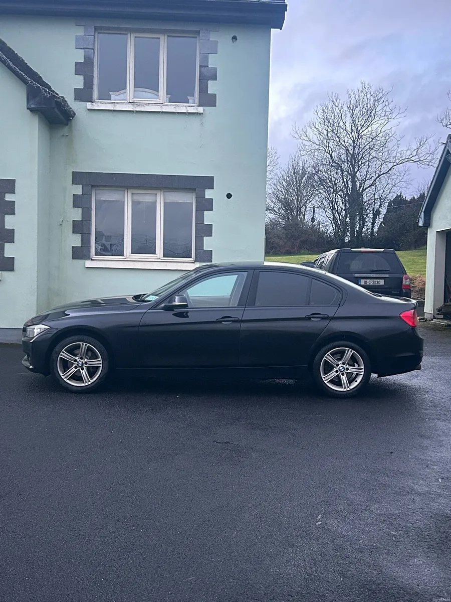 BMW 3 Series F30 2014 137,000KM *LOW MILEAGE* - Image 4