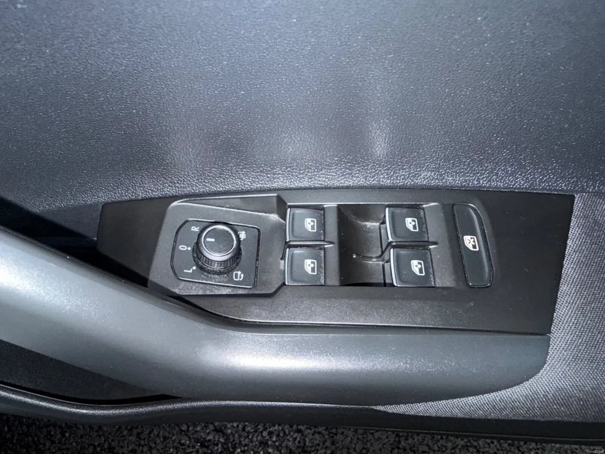 2019 VW Polo 1.0 Automatic Petrol, Immaculate - Image 4