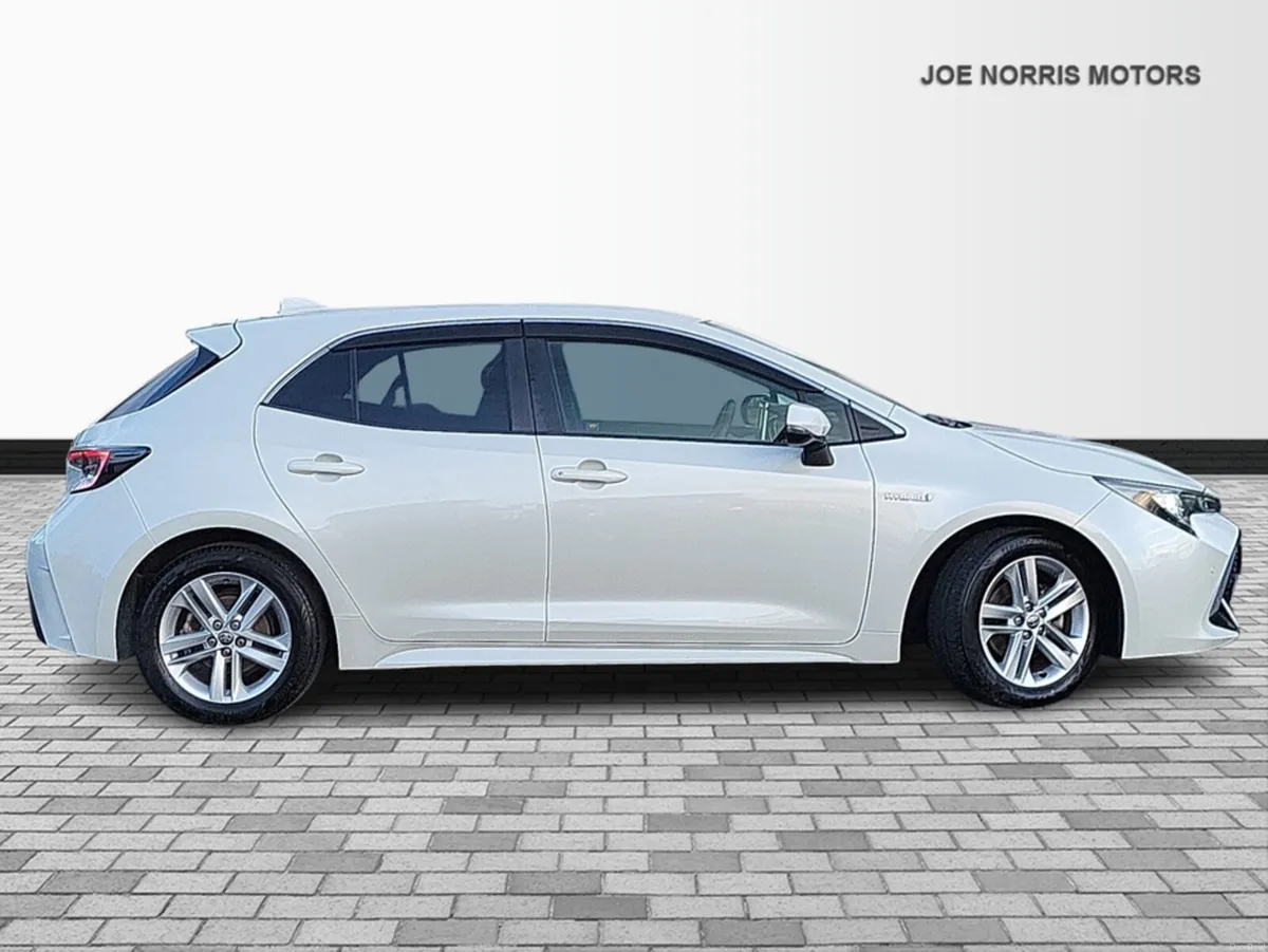 Toyota Corolla 1.8 G Hybrid Sport Automatic - Image 4