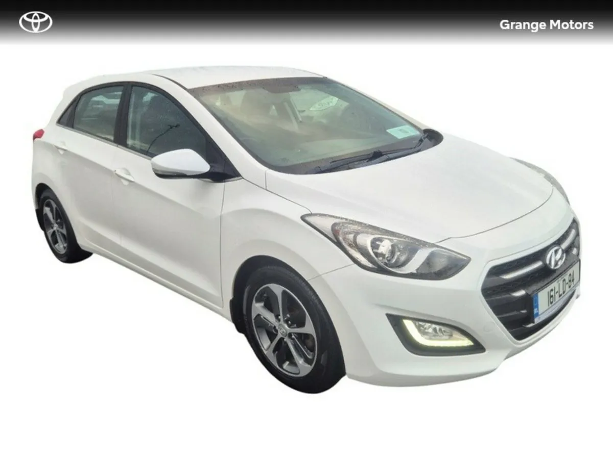 Hyundai i30 1.6 CRDI DELUXE 5DR - Image 1