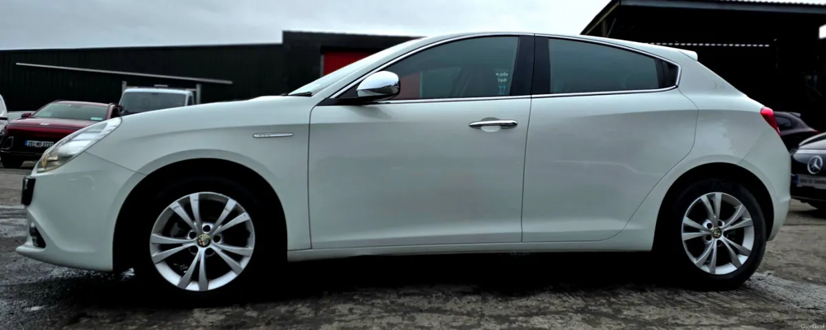 🔥 2014 Alfa Romeo Giulietta Distinctive 1.6 JTDM - Image 4