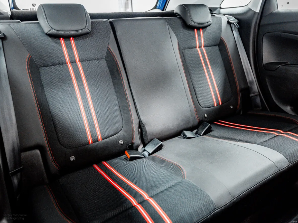 Opel Crossland SRi 1.2 Petrol 85HP - Image 4