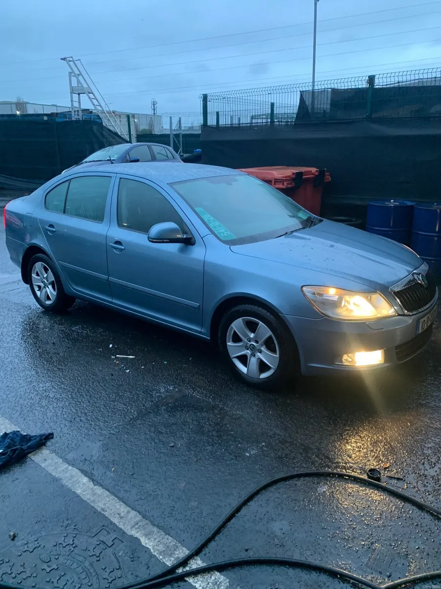 2010 Skoda Octavia 1.6 Diesel Automatic DSG 6/26 - Image 3