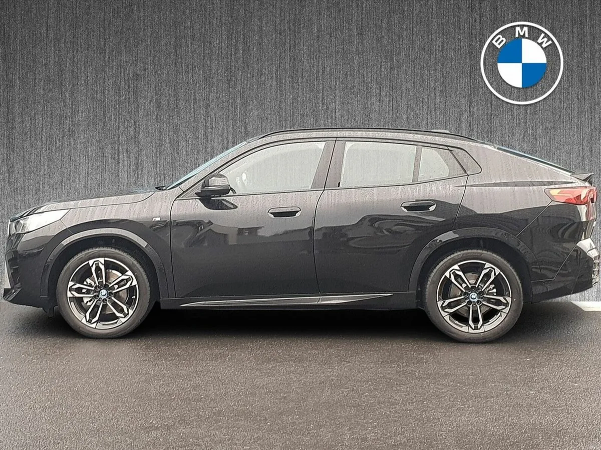 BMW iX2 eDrive20 M Sport - Image 3