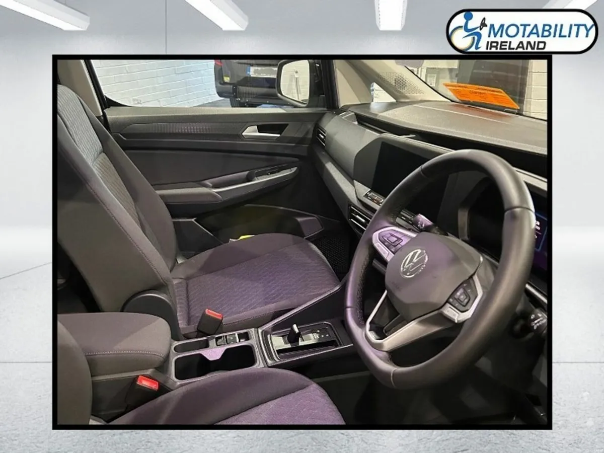 Volkswagen Caddy Maxi Life Life 7 Seater - Image 4