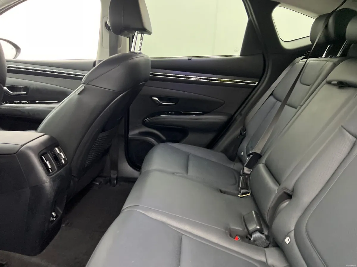 HYUNDAI TUCSON ULTIMATE TGDI PHEV // SUNROOF - Image 4