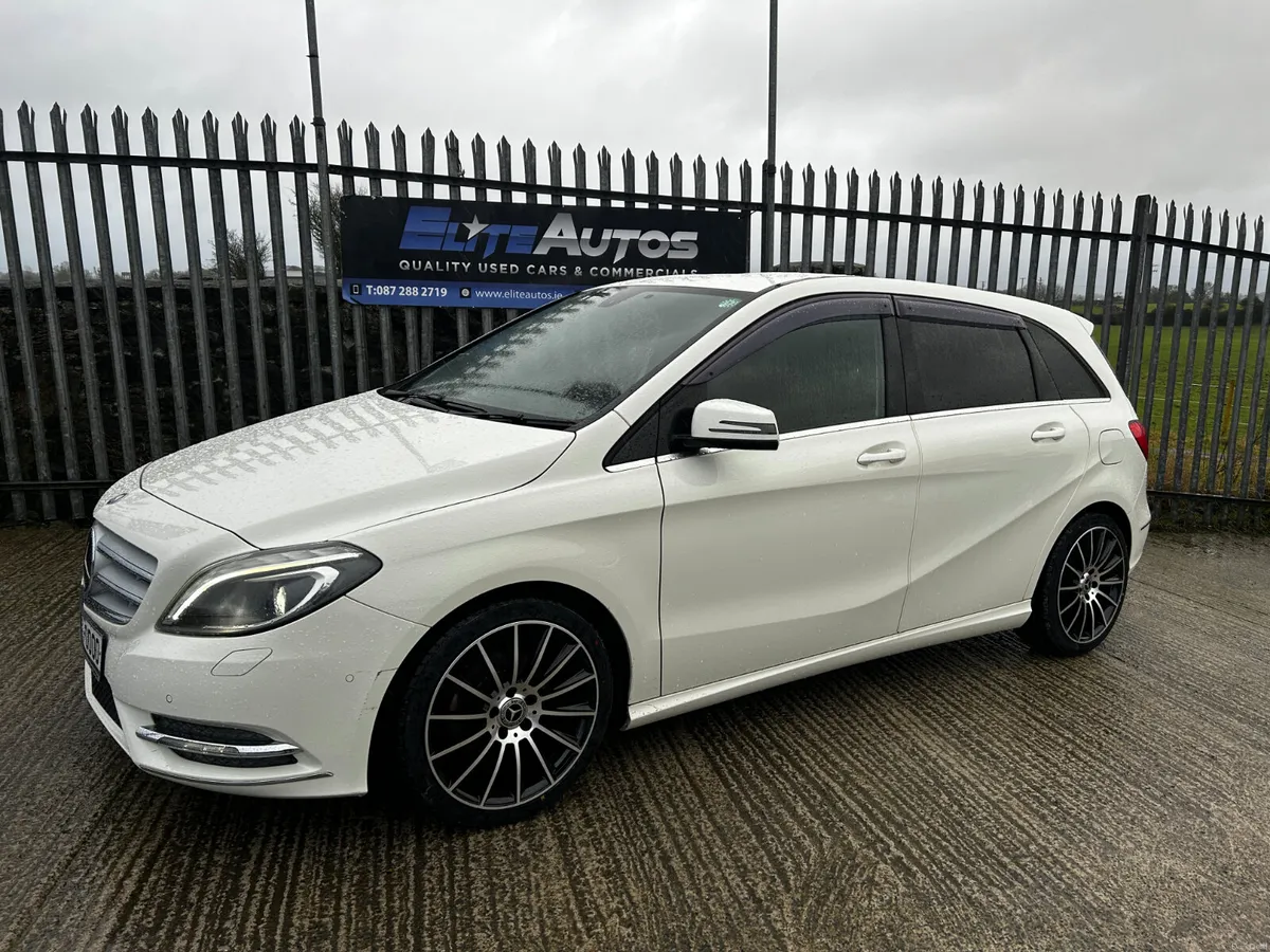 Mercedes-Benz B180 Sport Automatic 1.6 2013 - Image 2