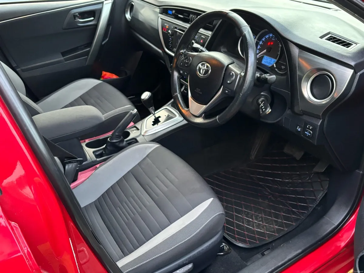Automatic Toyota Auris 1.4 diesel D4D - Image 4