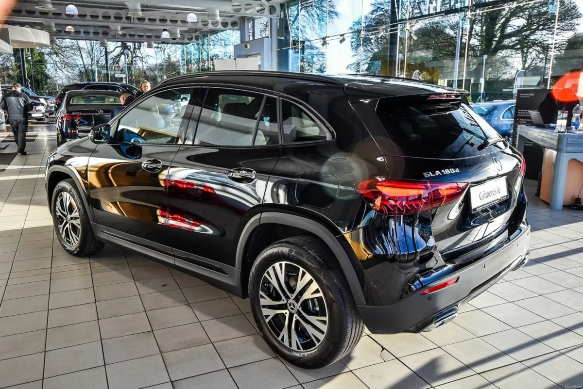 Mercedes-Benz GLA 180d Progressive Night Pack Auto - Image 2