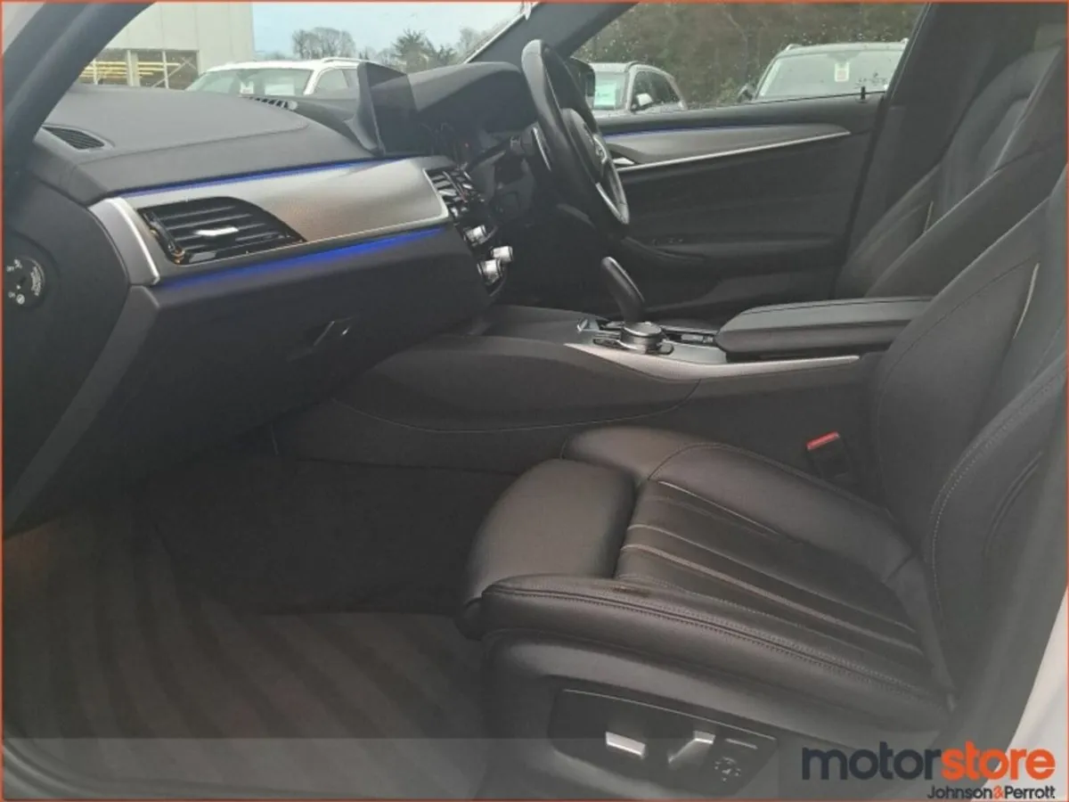 BMW 5-Series 520d M Sport Auto - Image 4