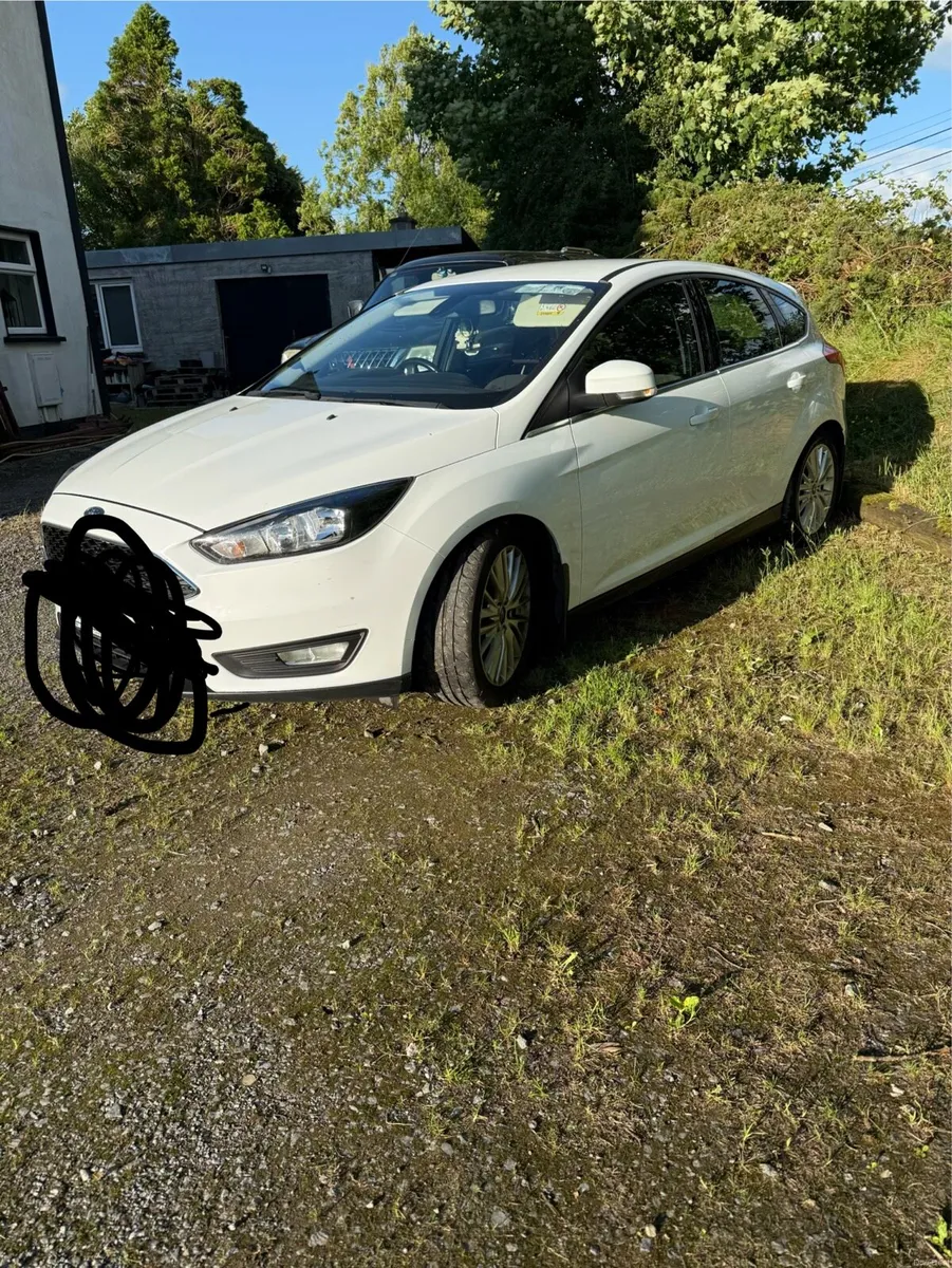 Ford Focus Zetec 5DR 1.5TD 95PS 6SPD - Image 2