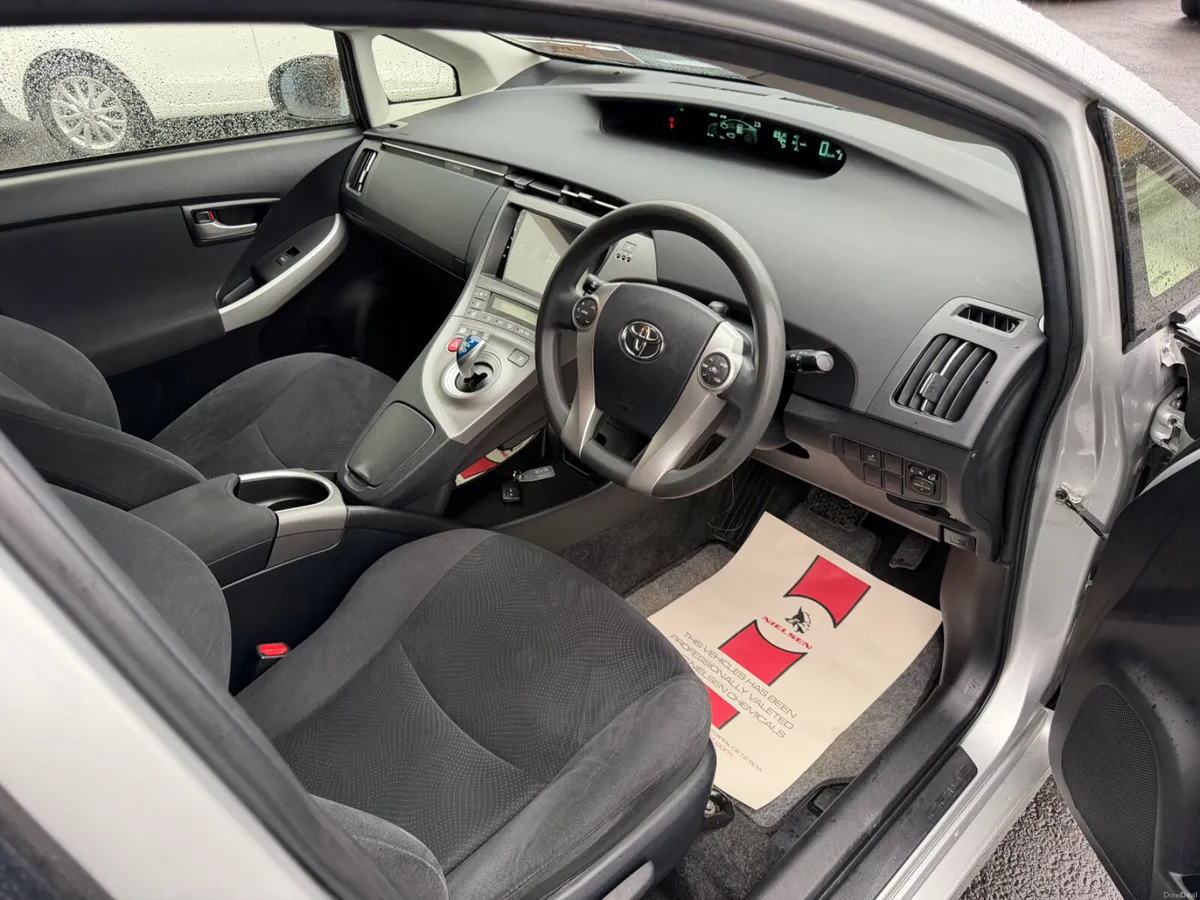 Self charge hybrid - High spec - Low mileage - Image 2