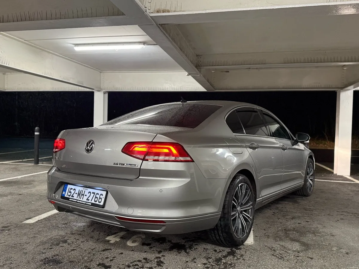 VOLKSWAGEN PASSAT 2.0 AUTO - Image 4