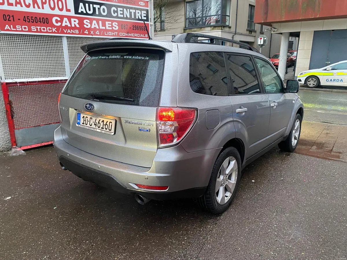Subaru Forester 2010 - Image 2