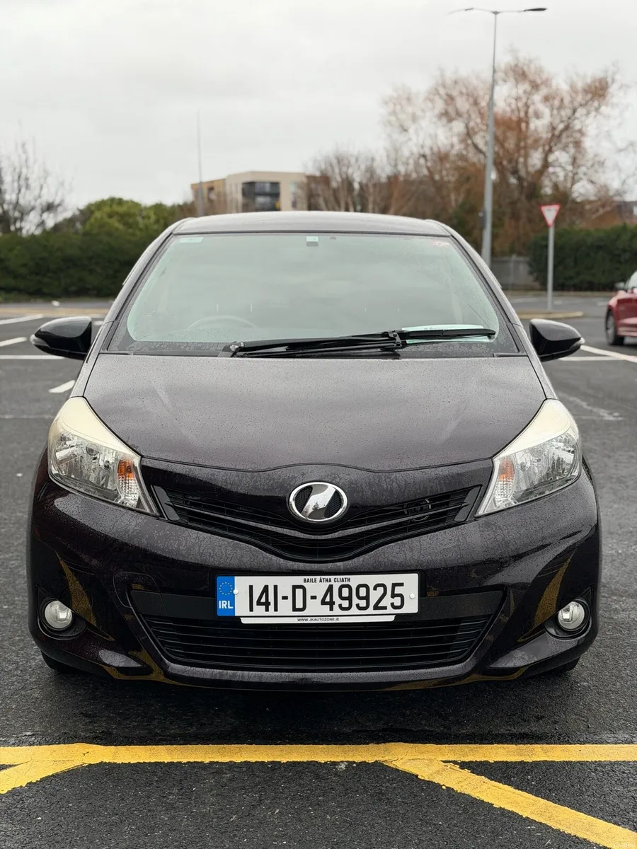 2014 TOYOTA VITZ AUTOMATIC - Image 1