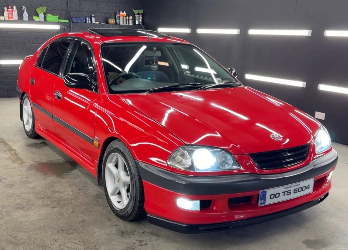 ** 00 Toyota Avensis 2.0TD** - Image 2
