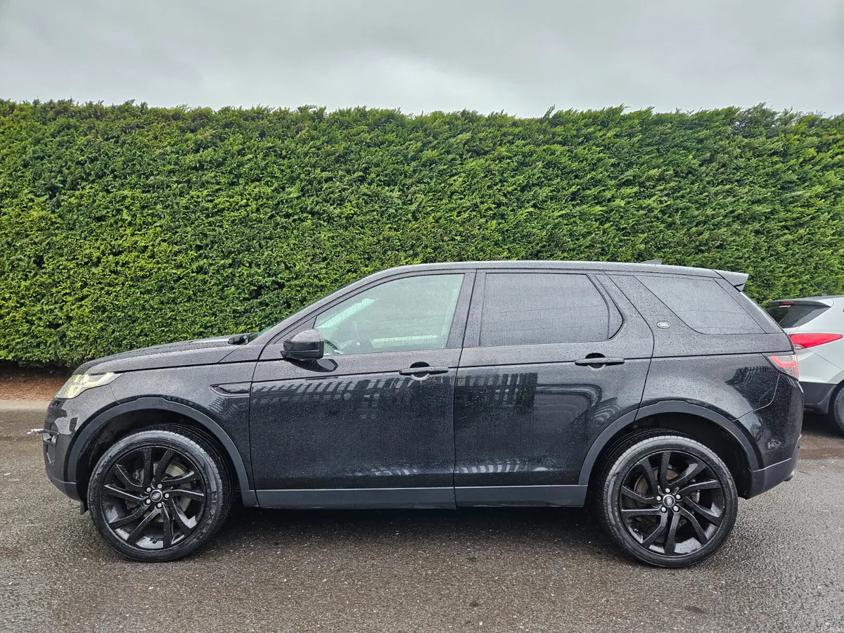 Land Rover Discovery Sport 2.0 TD4 HSE AUTO 7 SEAT - Image 3