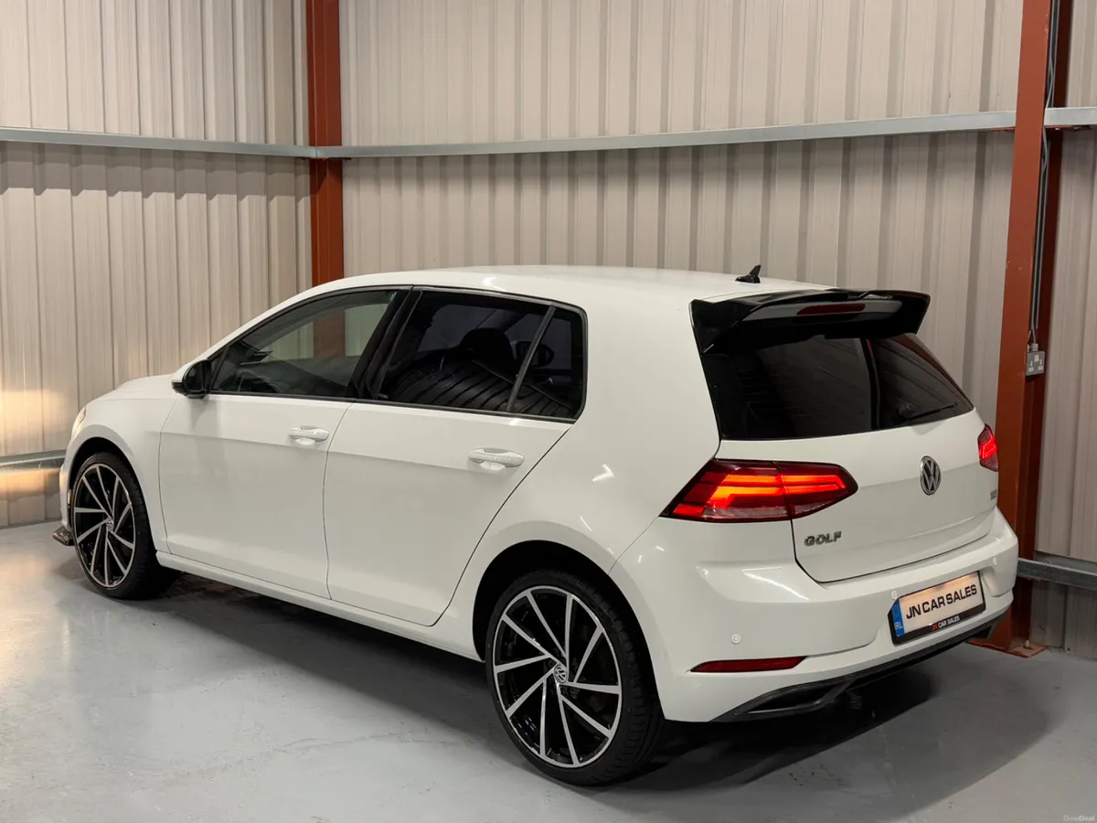 2017 Volkswagen Golf 1.6TDI - Image 3