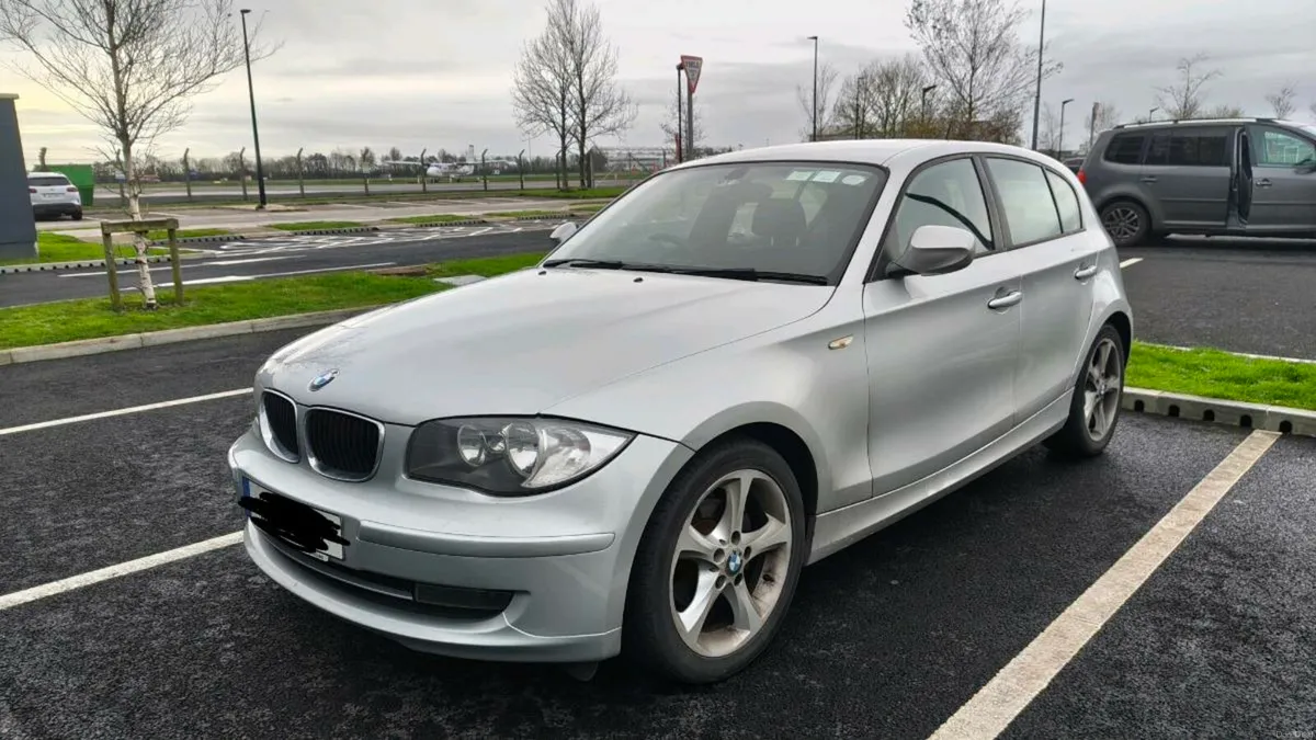 BMW 1-Series 2011 - Image 1