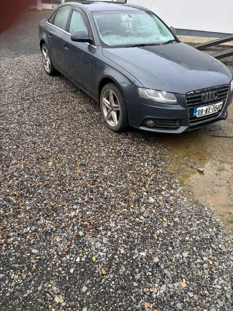 AUDI A4 - Image 2