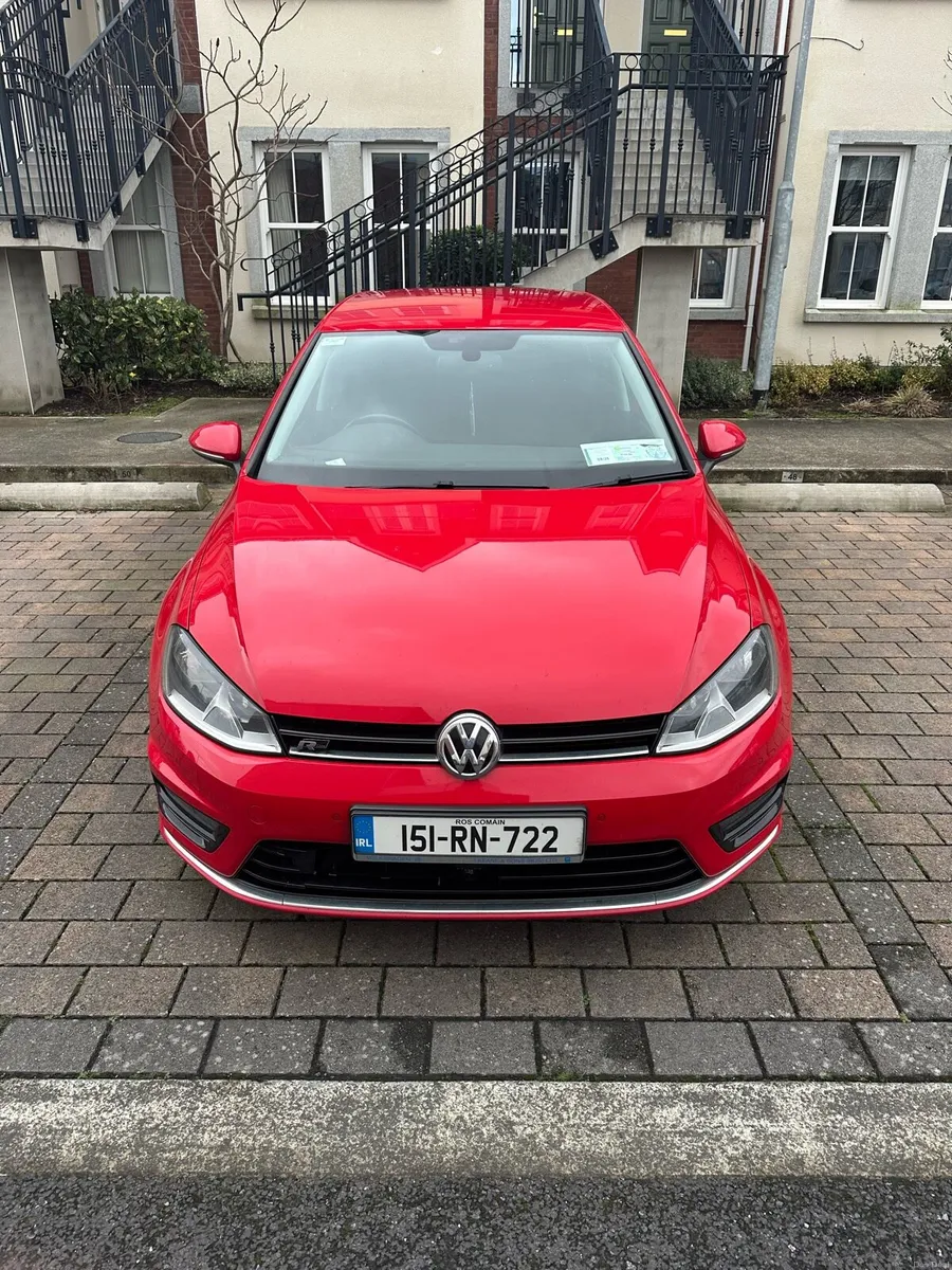 2015 Volkswagen Golf - Image 1