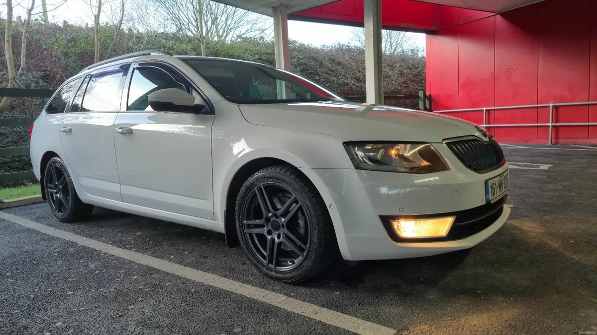 Skoda Octavia 2016 - Image 2