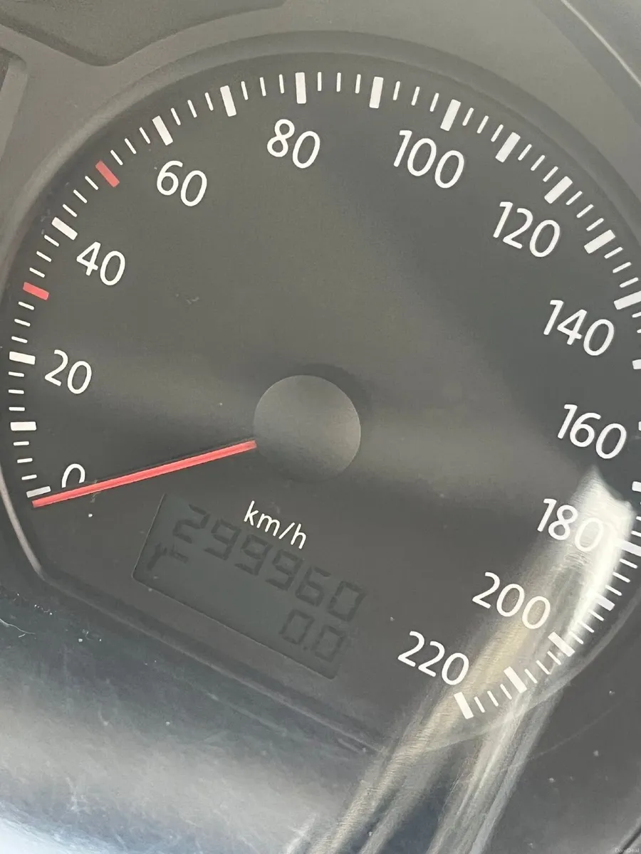 Volkswagen Polo 2008 - Image 2