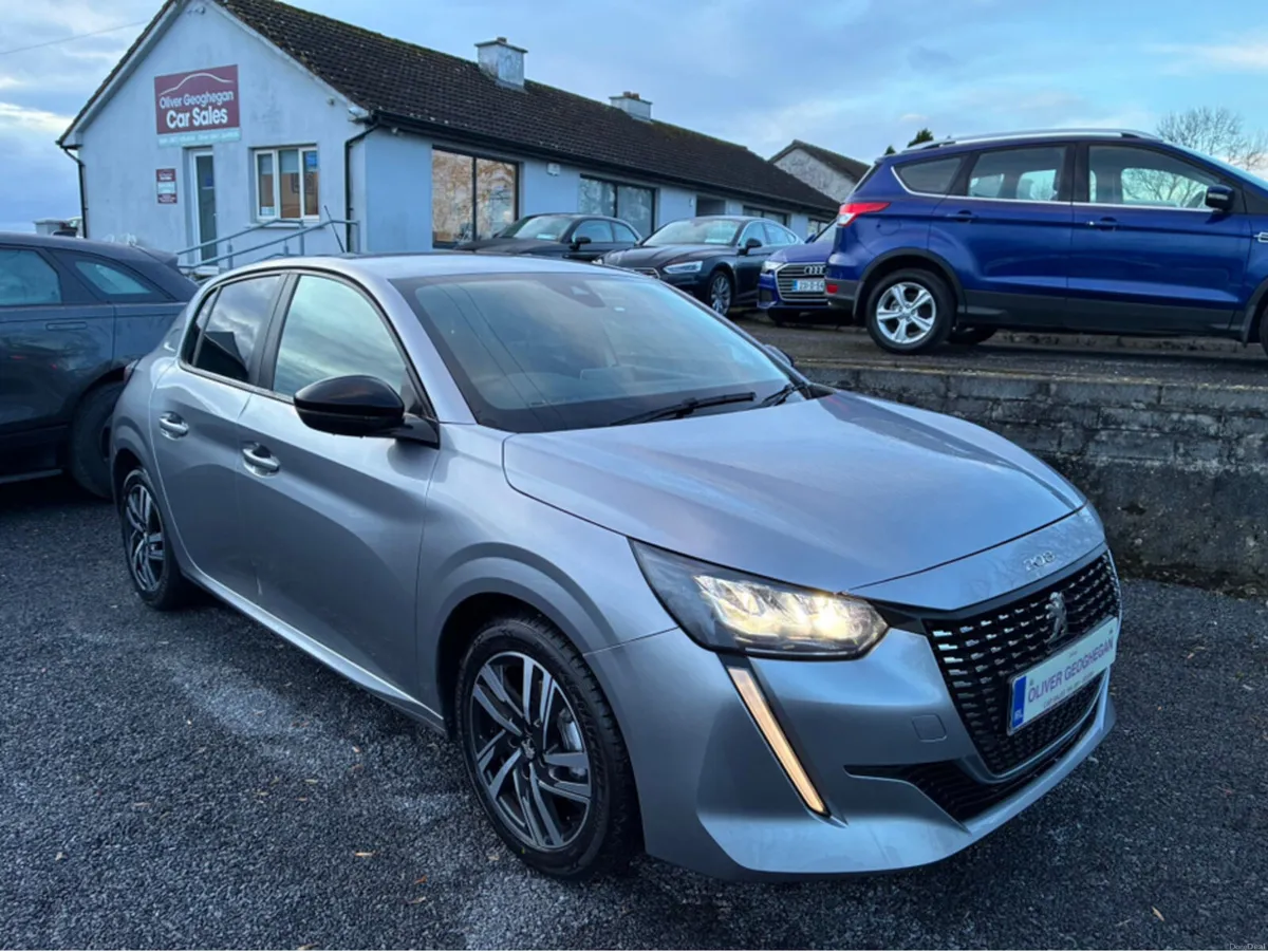 Peugeot 208 ACTIVE 1.2 - Image 1