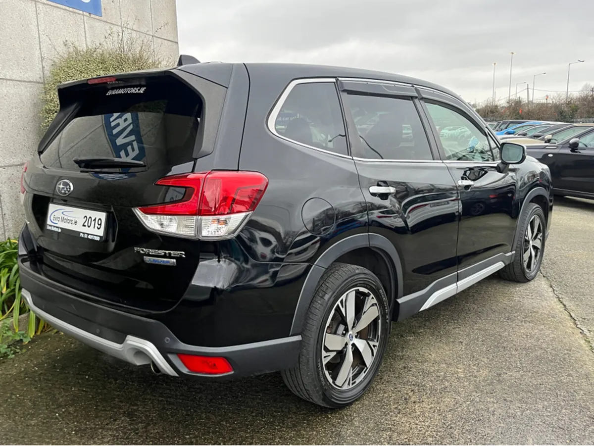 Subaru Forester 4WD ADVANCE AUTOMATIC HYBRID 2.0 P - Image 4