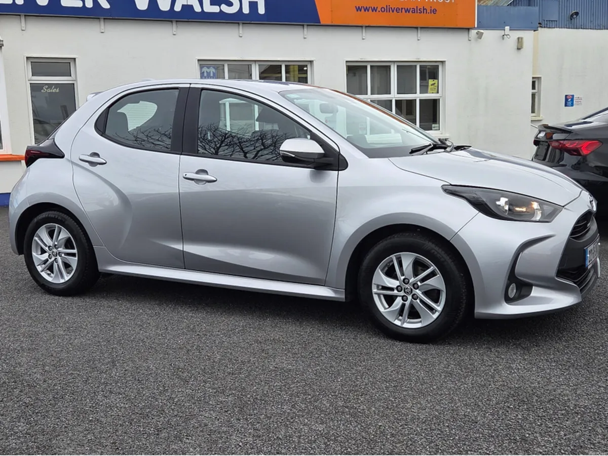 Toyota Yaris 1.0 LUNA 4DR - Image 3