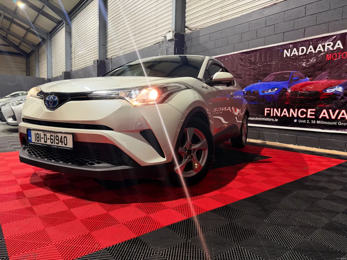 2018 Toyota C-HR Hybrid S-model (high spec) - Image 4