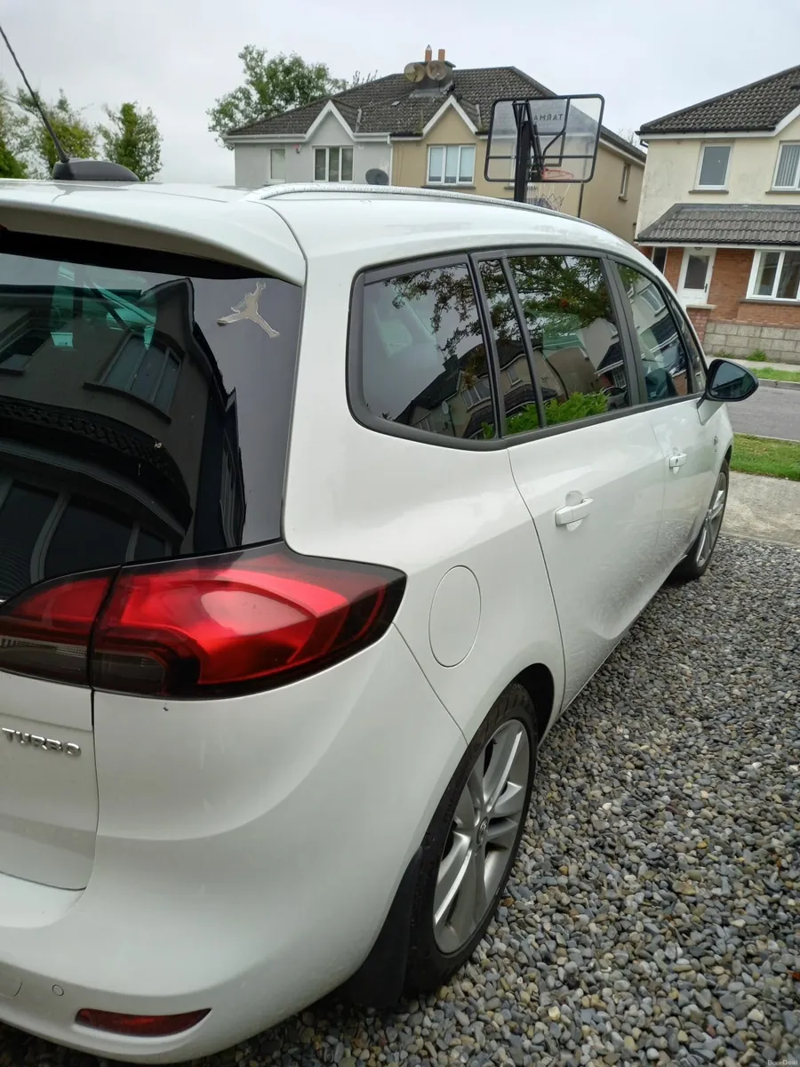 Vauxhall Zafira 2017 - Image 2