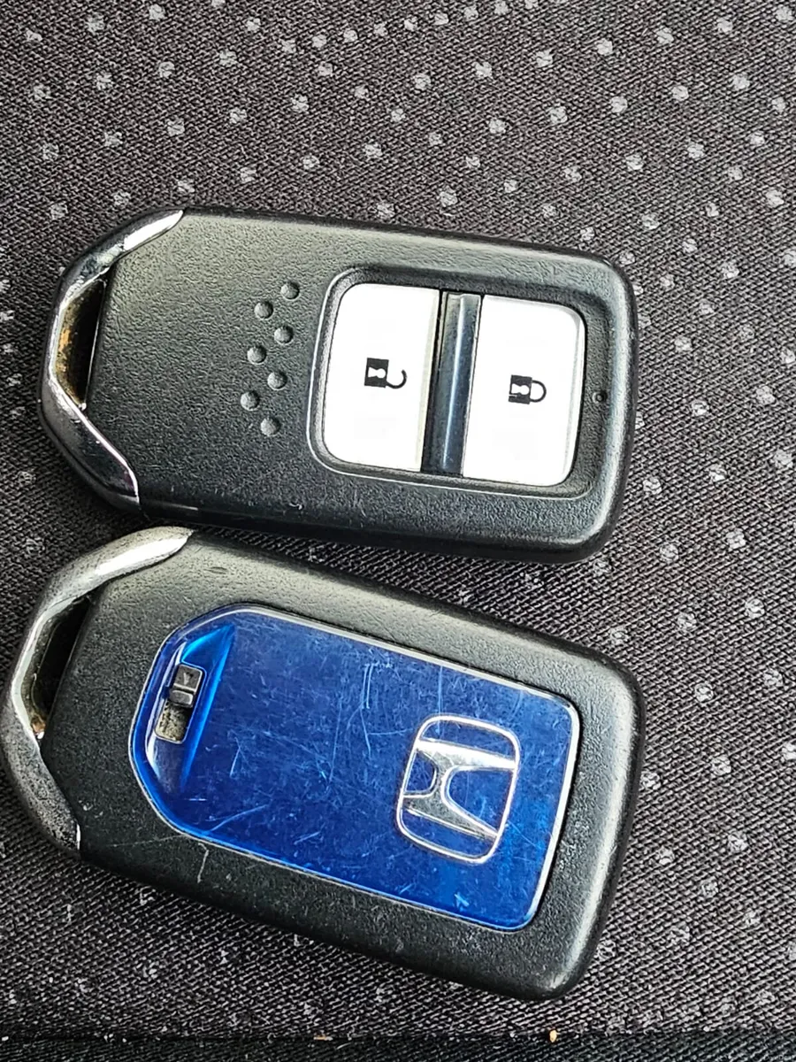 Honda Fit 2014 hybrid automatic €5990 - Image 3