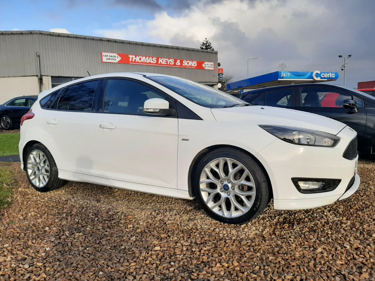 2017 Ford Focus ST-Line 1.5tdci 120 - Image 2
