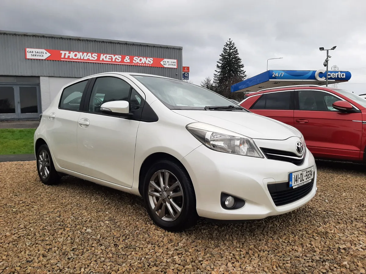 2014 Toyota Yaris 1.3 vvti Icon+ - Image 2