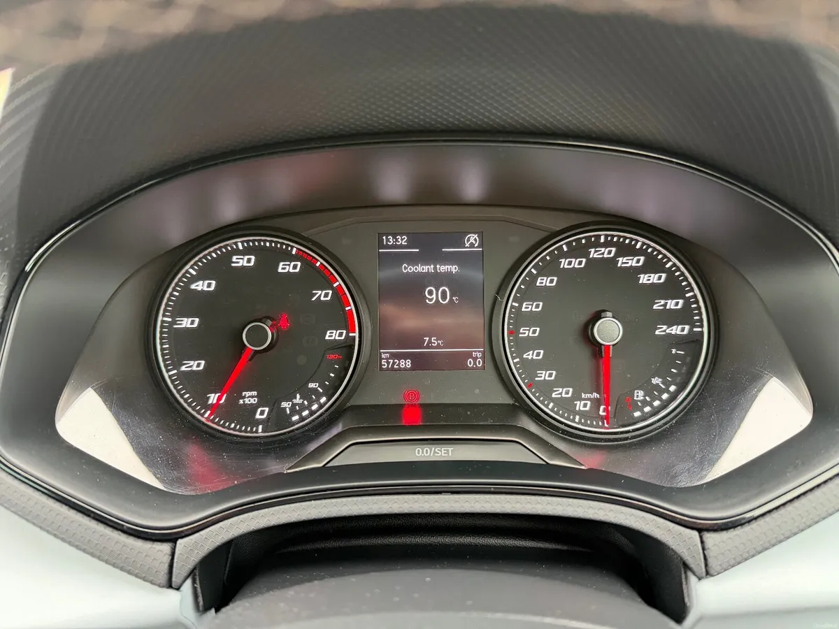 SEAT Ibiza 2022 - Image 3