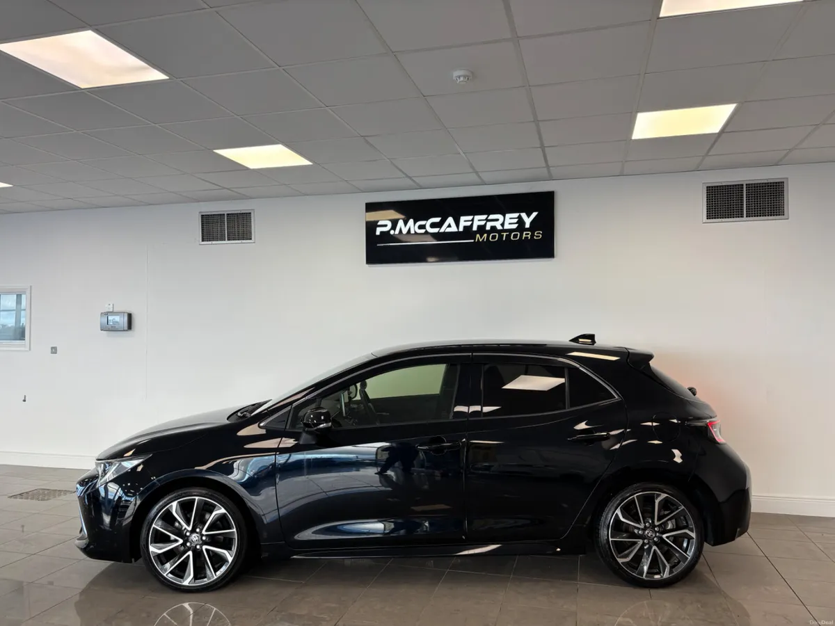 2022 Toyota Corolla Sport 1.8 Self Charging Hybrid - Image 2